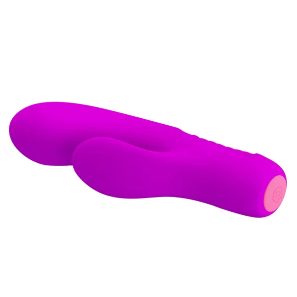 vibrador-rabbit-flexible-tim-pretty-love-12-funciones-athenea-studios-juguetes-sexuales (6) Vibrador Rabbit flexible Tim de Pretty Love en silicona magenta, con 12 funciones y brazo texturizado – Athenea Studios Sex Shop – juguete 100% sumergible para placer dual, disponible en Bogotá, Medellín y toda Colombia.