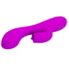 vibrador-rabbit-lengueta-movil-cosquilleo-12-funciones-athenea-studios-juguetes-sexuales (4) Vibrador Rabbit color púrpura con innovadora lengüeta de 3 modos de cosquilleo (tickling) y 12 de vibración – Athenea Studios Sex Shop – juguete sumergible de silicona para orgasmo dual, disponible en Bogotá y toda Colombia.