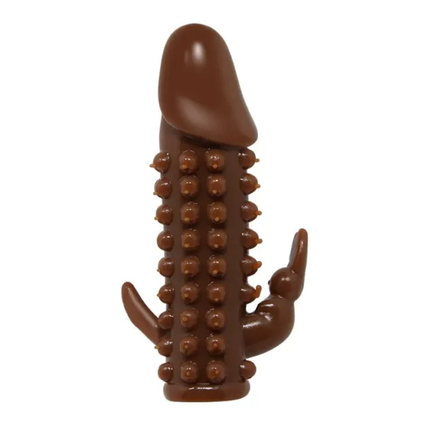 Funda extensora de pene realista color moreno con testículos y estimulador de clítoris – Athenea Studios Sex Shop – juguete para aumentar largo y grosor con textura venosa, disponible en Cali, medellin, pereira, Bogotá y toda Colombia